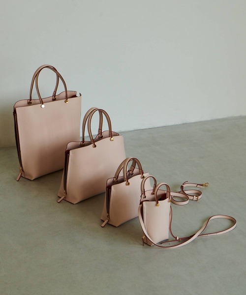 E'POR(エポール)の「【E'POR】Y BAG Micro 【the GIFT 望月芹名コラボカラー (ブラック系(02)とホワイト系(13))】(ショルダーバッグ・レディース・ブラック/ブラウン/ピンク/イエロー系その他4/ターコイズブルー/パープル系その他/ブラック系その他/ホワイト系その他3・FREE)」の13枚目の写真