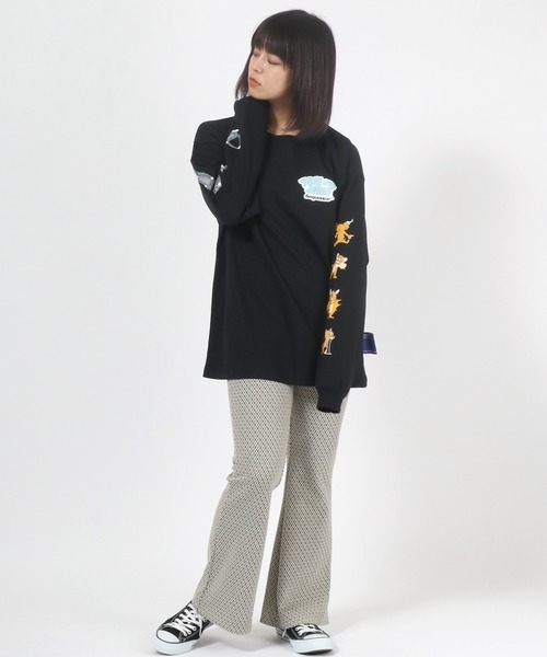 Tom&Jerry(トムアンドジェリー)の「TOM&JERRY トムとジェリー袖プリントロンT(Tシャツ/カットソー・メンズ・ホワイト/ブラック/ダークグリーン/イエロー/ブルー・M/L/XL)」の16枚目の写真