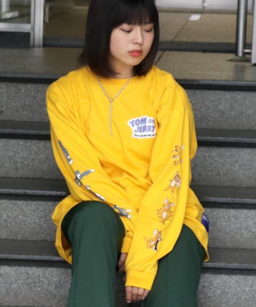 Tom&Jerry(トムアンドジェリー)の「TOM&JERRY トムとジェリー袖プリントロンT(Tシャツ/カットソー・メンズ・ホワイト/ブラック/ダークグリーン/イエロー/ブルー・M/L/XL)」の14枚目の写真