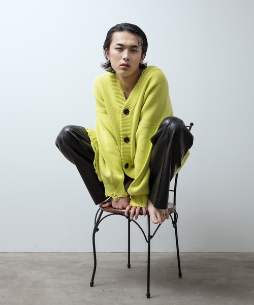 unlow（アンロー）の「ビッグシルエットダメージニットカーディガン（カーディガン/ボレロ・メンズ・イエロー/ブルーグレー/ブラック・FREE）」の9枚目の写真