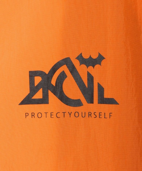 Back Channel(バックチャンネル)の「NYLON TRACK HOODED JACKET(ナイロンジャケット・メンズ・ブラック/オレンジ/ベージュ系その他・MEDIUM/LARGE/X-LARGE/XX-LARGE)」の21枚目の写真