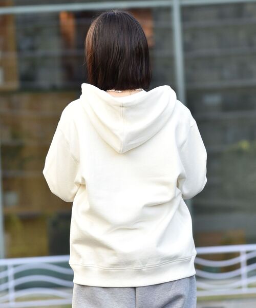 SHIPS（シップス）の「【WEB限定】SHIPS: アメリカ コットン ヘビーウェイト スウェット ジップ パーカー（パーカー・メンズ・グレー/オフホワイト/ネイビー・LARGE/X-LARGE/SMALL/MEDIUM/XX-LARGE）」の9枚目の写真