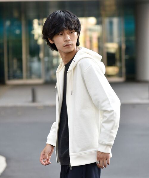 SHIPS（シップス）の「【WEB限定】SHIPS: アメリカ コットン ヘビーウェイト スウェット ジップ パーカー（パーカー・メンズ・グレー/オフホワイト/ネイビー・LARGE/X-LARGE/SMALL/MEDIUM/XX-LARGE）」の11枚目の写真