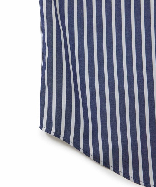 ADAM ET ROPE'（アダムエロペ）の「オーバーサイズ スキッパーシャツ（シャツ/ブラウス・メンズ・ホワイト/ホワイト系その他4/ブルー系その他2・L/M）」の8枚目の写真