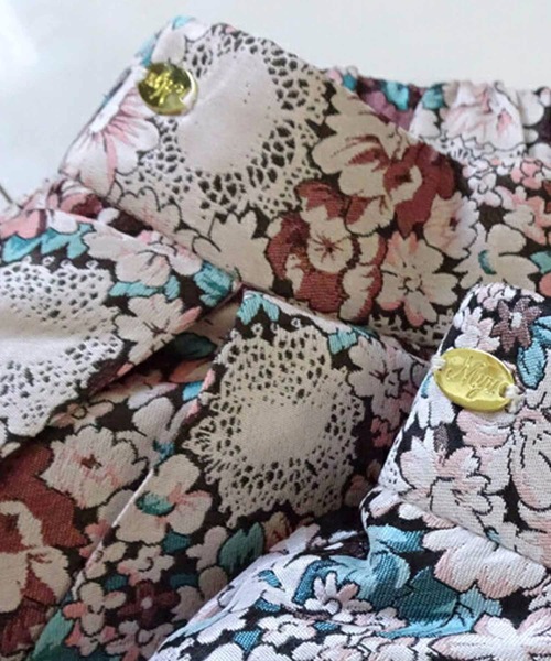 M y u（ミュー）の「フラワージャガード 贅沢フレアスカート（スカート・レディース・ブラック/ブラウン・FREE）」の4枚目の写真