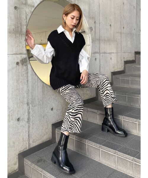 EMODA（エモダ）の「アンクルフレアパンツ（その他パンツ・レディース・ブラック/ブルー/その他・SMALL/MEDIUM）」の7枚目の写真