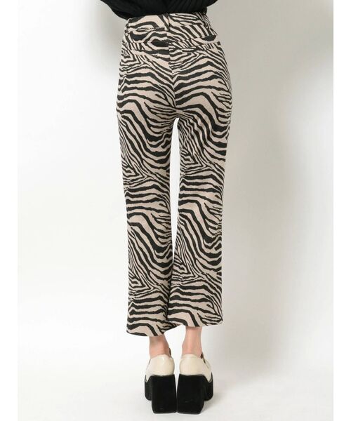 EMODA（エモダ）の「アンクルフレアパンツ（その他パンツ・レディース・ブラック/ブルー/その他・SMALL/MEDIUM）」の22枚目の写真