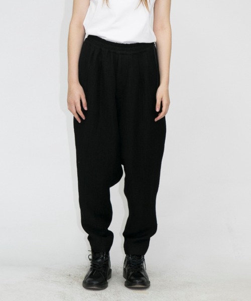 my beautiful landlet(マイビューティフルランドレット)の「【my beautiful landlet】 wool linen tapered easy pants(その他パンツ・メンズ・ブラック/ベージュ/ネイビー・0/1)」の2枚目の写真