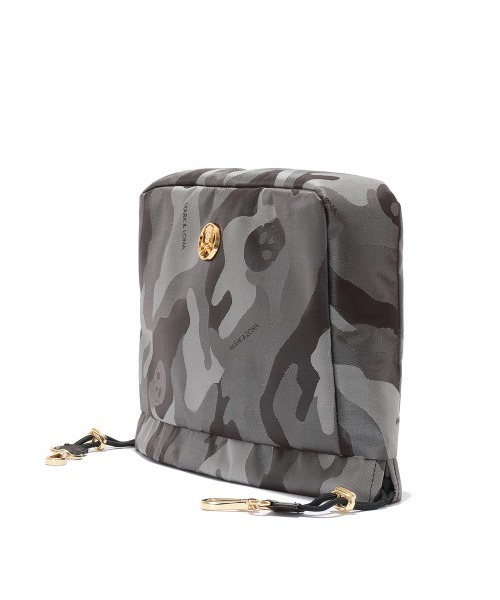 MARK & LONA（マークアンドロナ）の「Gauge Camo Iron Cover（ゴルフ