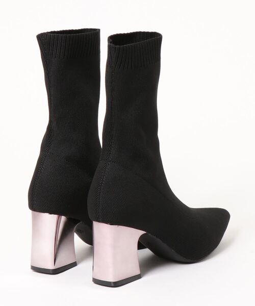 Jasmine Grandiflorum（ジャスミングランディフローラム）の「【Jasmine】7㎝ヒール　楽々♪太ヒールソックスブーツ（ブーツ・レディース・ブラック/ベージュ・25.5cm/23.0cm/24.0cm/25.0cm/23.5cm/24.5cm/22.0cm/22.5cm/26.0cm）」の5枚目の写真