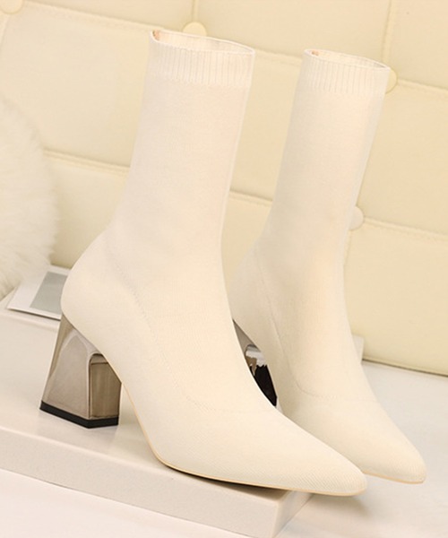 Jasmine Grandiflorum（ジャスミングランディフローラム）の「【Jasmine】7㎝ヒール　楽々♪太ヒールソックスブーツ（ブーツ・レディース・ブラック/ベージュ・25.5cm/23.0cm/24.0cm/25.0cm/23.5cm/24.5cm/22.0cm/22.5cm/26.0cm）」の8枚目の写真