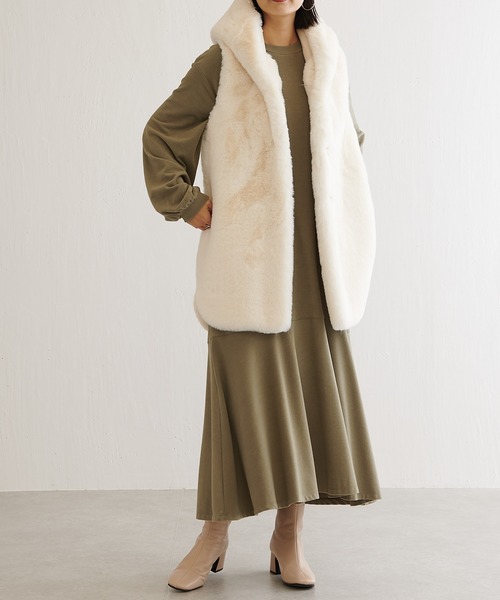 BONbazaar（ボンバザール）の「★OT★裾フレア切替ワンピース（ワンピース・レディース・カーキ/オフホワイト/チャコールグレー・FREE）」の4枚目の写真