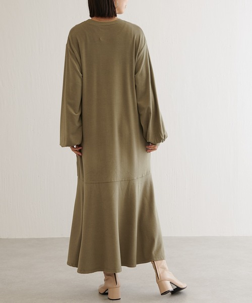 BONbazaar（ボンバザール）の「★OT★裾フレア切替ワンピース（ワンピース・レディース・カーキ/オフホワイト/チャコールグレー・FREE）」の8枚目の写真