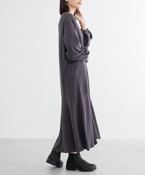 BONbazaar（ボンバザール）の「★OT★裾フレア切替ワンピース（ワンピース・レディース・カーキ/オフホワイト/チャコールグレー・FREE）」の20枚目の写真