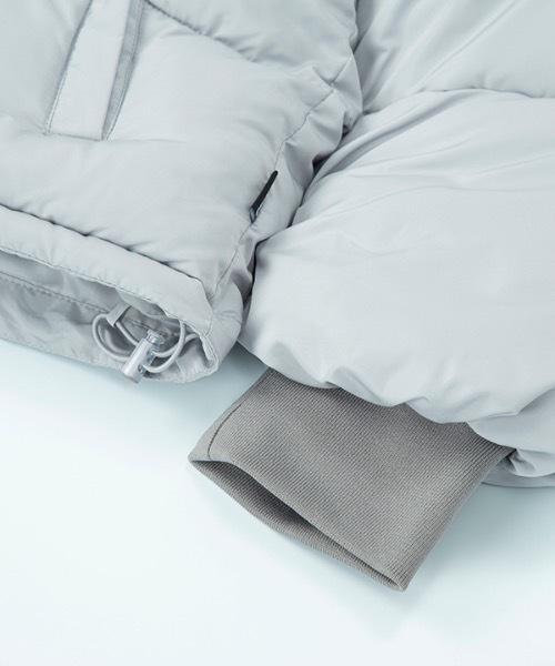 crump(クランプ)の「【crump 】ベーシックロゴ ウェルロンパッファーショートパディング(ダウンジャケット/コート・レディース・ブラック/グレー・MEDIUM/LARGE)」の11枚目の写真