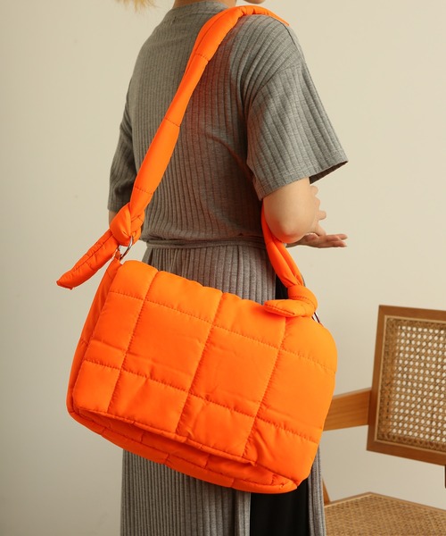 TABI PAL（タビパル）の「【TABI PAL】キルティング　ショルダーバッグ（ショルダーバッグ・レディース・グリーン/ブラック/オレンジ・FREE）」の3枚目の写真