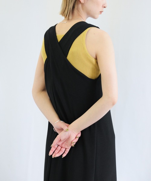 select MOCA(セレクトモカ)の「バッククロスノースリーブロングワンピース(ワンピース・レディース・ブラック/ブラウン/ライトグリーン・FREE)」の18枚目の写真