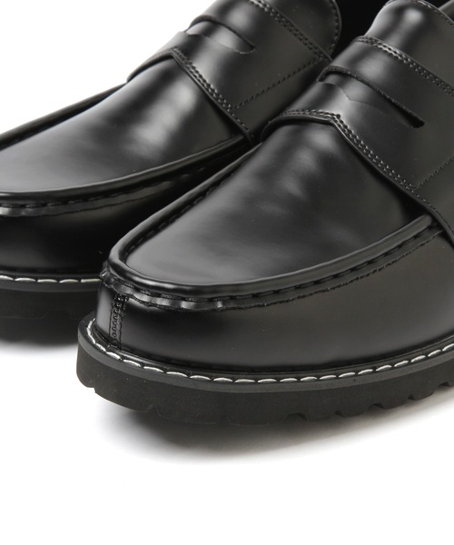 niko and...(ニコアンド)の「フェイクレザーペニーローファー(ローファー・メンズ・ブラック/ベージュ・MEDIUM/LARGE)」の12枚目の写真