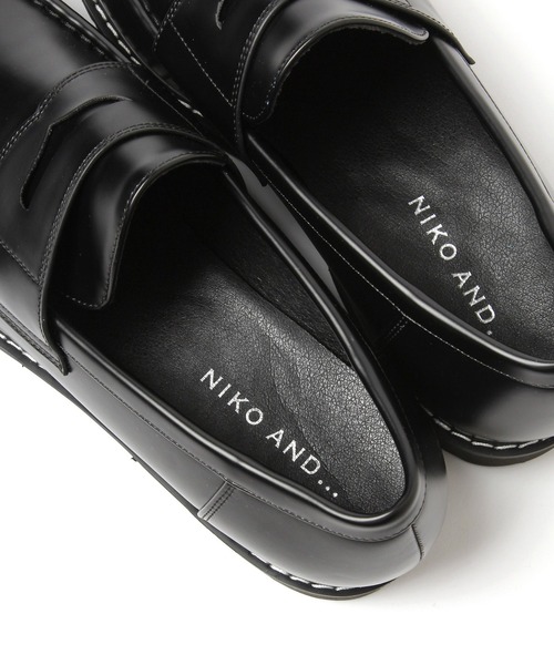niko and...(ニコアンド)の「フェイクレザーペニーローファー(ローファー・メンズ・ブラック/ベージュ・MEDIUM/LARGE)」の14枚目の写真
