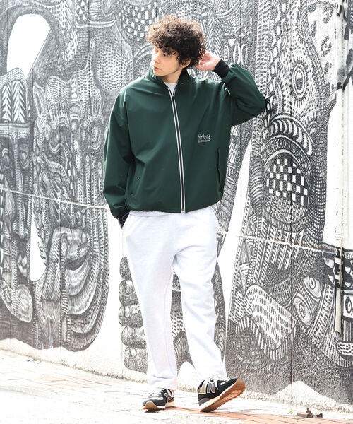 B:MING by BEAMS（ビーミングバイビームス）の「Manhattan Portage x B:MING by BEAMS / 別注 ストレッチ スタンドカラー ブルゾン（ブルゾン・メンズ・ブラック/ベージュ/ダークグリーン・SMALL/MEDIUM/LARGE）」の7枚目の写真