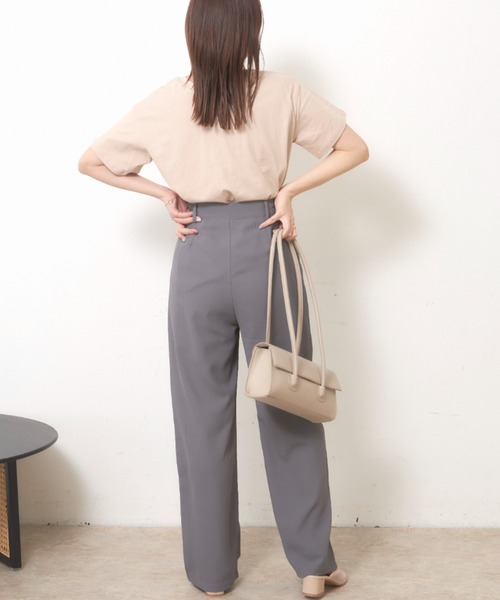 VANNIE U（ヴァニーユー）の「ニュアンスロゴTシャツ（Tシャツ/カットソー・レディース・ホワイト/ブラック/ベージュ/レッド/グリーン/ピンク・FREE）」の22枚目の写真