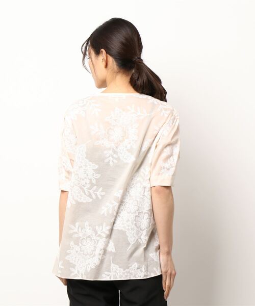 HANAE MORI（ハナエモリ）の「【HANAE MORI】シャンティーローン　ブラウス（シャツ/ブラウス・レディース・ベージュ/グリーン・38/40）」の3枚目の写真