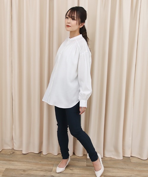 Social GIRL（ソーシャルガール）の「ヨークギャザーシャツ（シャツ/ブラウス・レディース・グリーン/オレンジ/オフホワイト/ベージュ・M/L）」の9枚目の写真