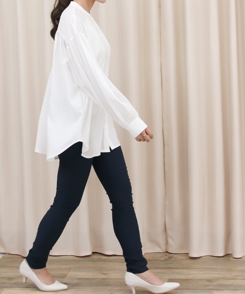 Social GIRL（ソーシャルガール）の「ヨークギャザーシャツ（シャツ/ブラウス・レディース・グリーン/オレンジ/オフホワイト/ベージュ・M/L）」の11枚目の写真
