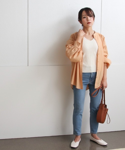 Social GIRL（ソーシャルガール）の「ヨークギャザーシャツ（シャツ/ブラウス・レディース・グリーン/オレンジ/オフホワイト/ベージュ・M/L）」の12枚目の写真