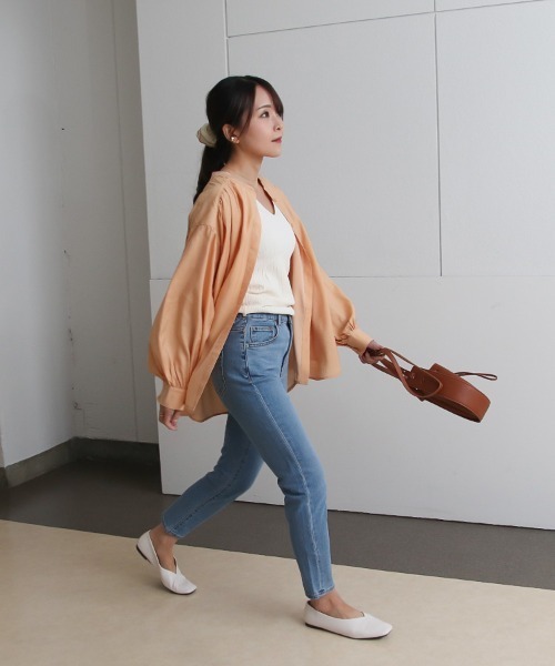 Social GIRL（ソーシャルガール）の「ヨークギャザーシャツ（シャツ/ブラウス・レディース・グリーン/オレンジ/オフホワイト/ベージュ・M/L）」の10枚目の写真