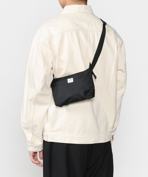 DANTON（ダントン）の「DANTON | リップストップ サコッシュ（ショルダーバッグ・レディース・ブラック/グリーン・ONE SIZE）」の6枚目の写真