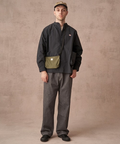 DANTON（ダントン）の「DANTON | リップストップ サコッシュ（ショルダーバッグ・レディース・ブラック/グリーン・ONE SIZE）」の4枚目の写真