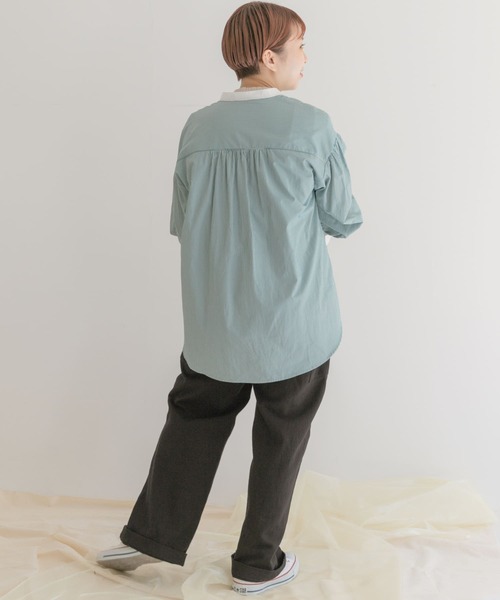 ITEMS URBANRESEARCH（アイテムズ アーバンリサーチ）の「クレリックストライプシャツ（シャツ/ブラウス・レディース・グリーン/ブルー/ブラック・FREE）」の22枚目の写真