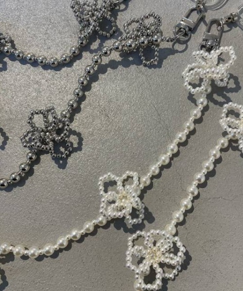 Casselini（キャセリーニ）の「Casselini(キャセリーニ)フェイクパールモバイルストラップ＆クリアiPhoneケース（スマホケース/カバー・レディース・ホワイト/シルバー・#1/#2/#3/#4/#5/#6/#7/#8/#9/#10）」の5枚目の写真