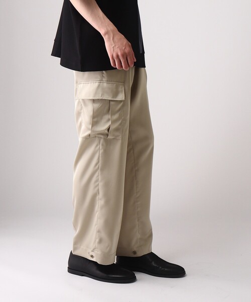 tk.TAKEO KIKUCHI（ティーケータケオキクチ）の「◆サテンワイドストレートカーゴパンツ（その他パンツ・メンズ・ブラック/ベージュ・02/03）」の20枚目の写真