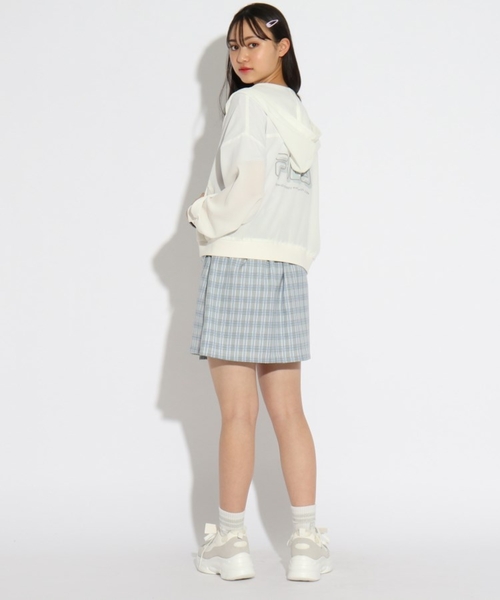 FILA(フィラ)の「◆【FILA】コラボ フード付透けブルゾン(ブルゾン・キッズ・オフホワイト/ブラック・14/15 /16)」の18枚目の写真