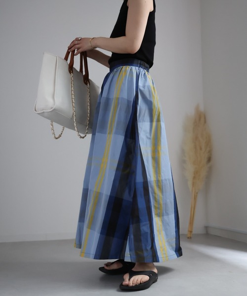 ap retro(アプレトロ)の「チェックボリュームフレアスカート(スカート・レディース・ネイビー/アイボリー/ブラック/ベージュ/ブルー/ブルー系その他/グリーン/ライトブルー・FREE)」の11枚目の写真