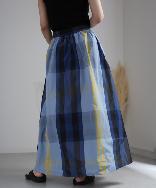 ap retro(アプレトロ)の「チェックボリュームフレアスカート(スカート・レディース・ネイビー/アイボリー/ブラック/ベージュ/ブルー/ブルー系その他/グリーン/ライトブルー・FREE)」の14枚目の写真
