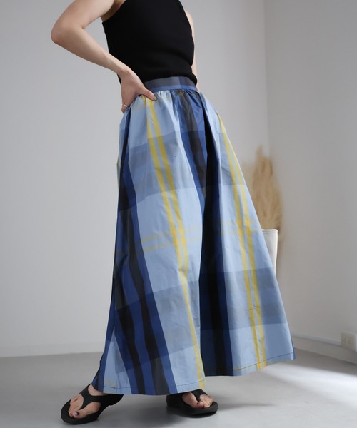 ap retro(アプレトロ)の「チェックボリュームフレアスカート(スカート・レディース・ネイビー/アイボリー/ブラック/ベージュ/ブルー/ブルー系その他/グリーン/ライトブルー・FREE)」の17枚目の写真