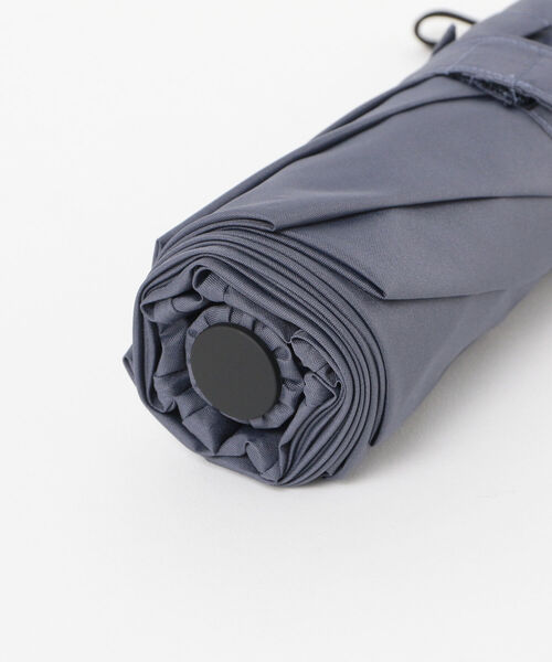 bpr BEAMS（ビーピーアール ビームス ）の「BEAMS / 折り畳み傘（無地）（折りたたみ傘・メンズ・ブラック/チャコールグレー・ONE SIZE）」の19枚目の写真