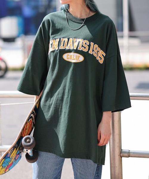 WEGO(ウィゴー)の「∴WEGO/別注ベンデイビスカレッジBIG半袖Tシャツ(Tシャツ/カットソー・メンズ・ネイビー/ダークグリーン/ホワイト系その他/ホワイト・MEDIUM/LARGE)」の4枚目の写真