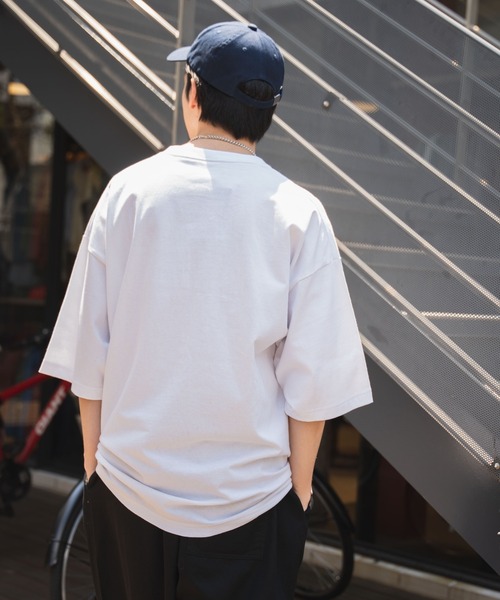 WEGO(ウィゴー)の「∴WEGO/別注ベンデイビスカレッジBIG半袖Tシャツ(Tシャツ/カットソー・メンズ・ネイビー/ダークグリーン/ホワイト系その他/ホワイト・MEDIUM/LARGE)」の9枚目の写真