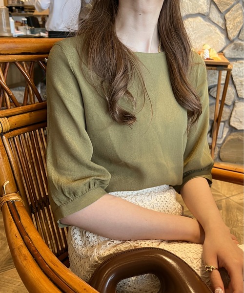 Ambre Ciel(アンブルシエル)の「2WAYショルダースリットトップス/【WEB/EC限定商品】(Tシャツ/カットソー・レディース・ブラック/オフホワイト/ライトグリーン・FREE)」の3枚目の写真