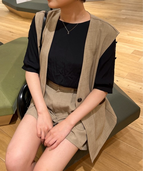 Ambre Ciel(アンブルシエル)の「2WAYショルダースリットトップス/【WEB/EC限定商品】(Tシャツ/カットソー・レディース・ブラック/オフホワイト/ライトグリーン・FREE)」の8枚目の写真