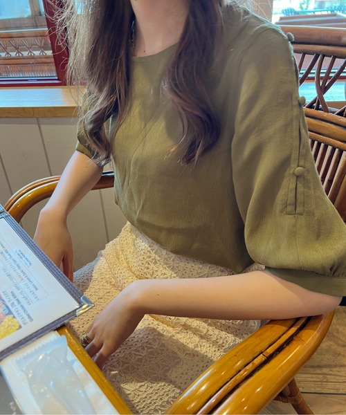 Ambre Ciel(アンブルシエル)の「2WAYショルダースリットトップス/【WEB/EC限定商品】(Tシャツ/カットソー・レディース・ブラック/オフホワイト/ライトグリーン・FREE)」の11枚目の写真