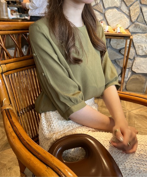 Ambre Ciel(アンブルシエル)の「2WAYショルダースリットトップス/【WEB/EC限定商品】(Tシャツ/カットソー・レディース・ブラック/オフホワイト/ライトグリーン・FREE)」の4枚目の写真