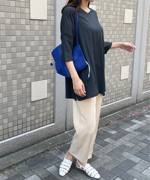 Meli rich（メリーリッチ）の「ラフさと上品さを両立。ミニプリーツビッグTシャツ（Tシャツ/カットソー・レディース・カーキ/モカ/ライトベージュ/チャコール・M/L）」の17枚目の写真