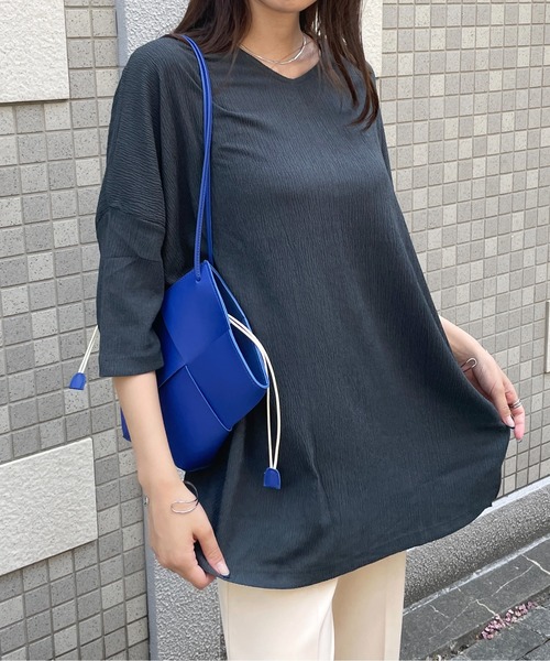 Meli rich（メリーリッチ）の「ラフさと上品さを両立。ミニプリーツビッグTシャツ（Tシャツ/カットソー・レディース・カーキ/モカ/ライトベージュ/チャコール・M/L）」の16枚目の写真