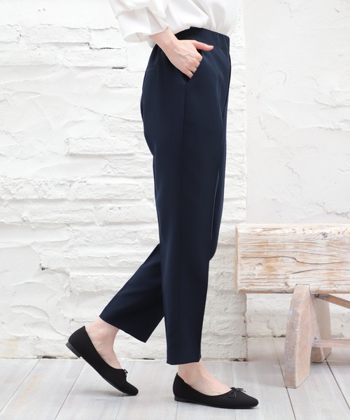 Honeys（ハニーズ）の「イージーテーパードパンツ（スラックス・レディース・ブラック/ダークグリーン/ベージュ/ネイビー/ピンク系その他/マスタード・LL/S/M/L）」の17枚目の写真