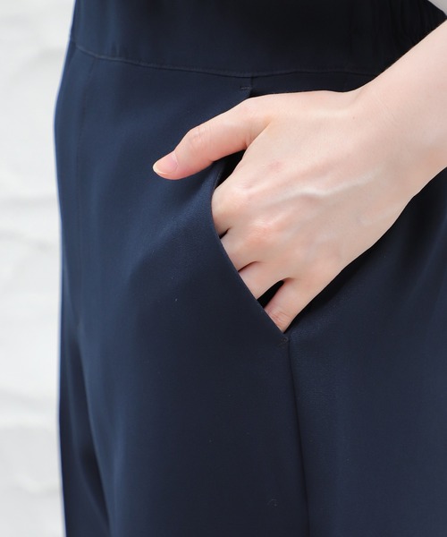 Honeys（ハニーズ）の「イージーテーパードパンツ（スラックス・レディース・ブラック/ダークグリーン/ベージュ/ネイビー/ピンク系その他/マスタード・LL/S/M/L）」の8枚目の写真